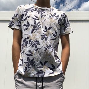 H&M Floral leaf Summer T-Shirt